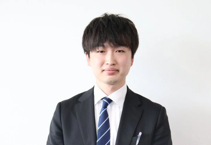 新入社員自己紹介　青木椋平ですよろしくお願いします！